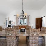 Casa Blanca Vila *