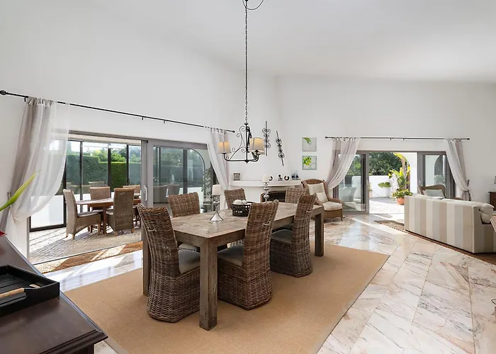 וילה Casa Blanca *